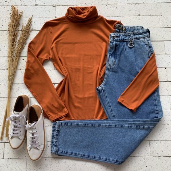 BLUSA GOLA ALTA